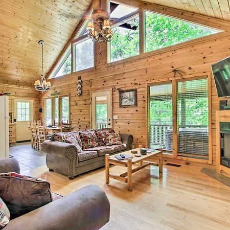 Cabin With Hot Tub And Deck About 12 Mi To Pigeon Forge! 세비어빌 외부 사진