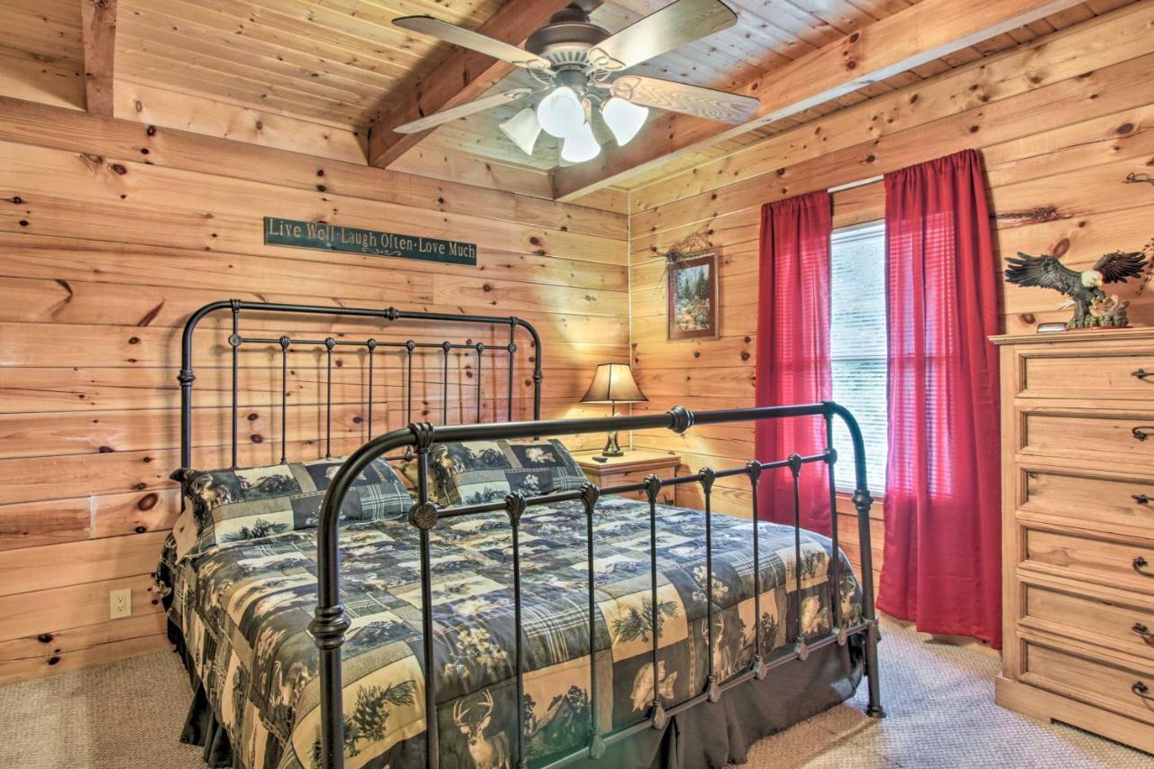 Cabin With Hot Tub And Deck About 12 Mi To Pigeon Forge! 세비어빌 외부 사진