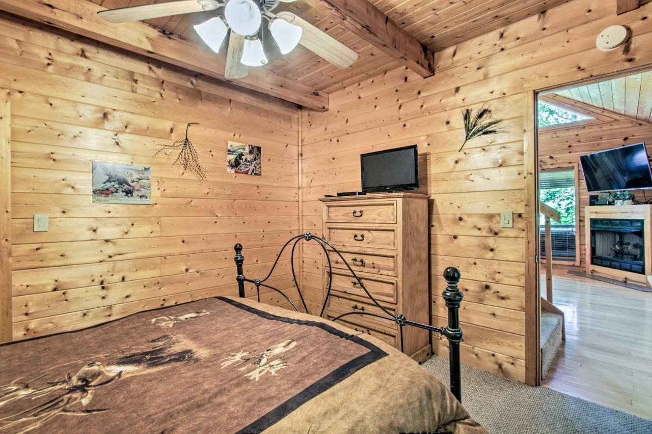 Cabin With Hot Tub And Deck About 12 Mi To Pigeon Forge! 세비어빌 외부 사진