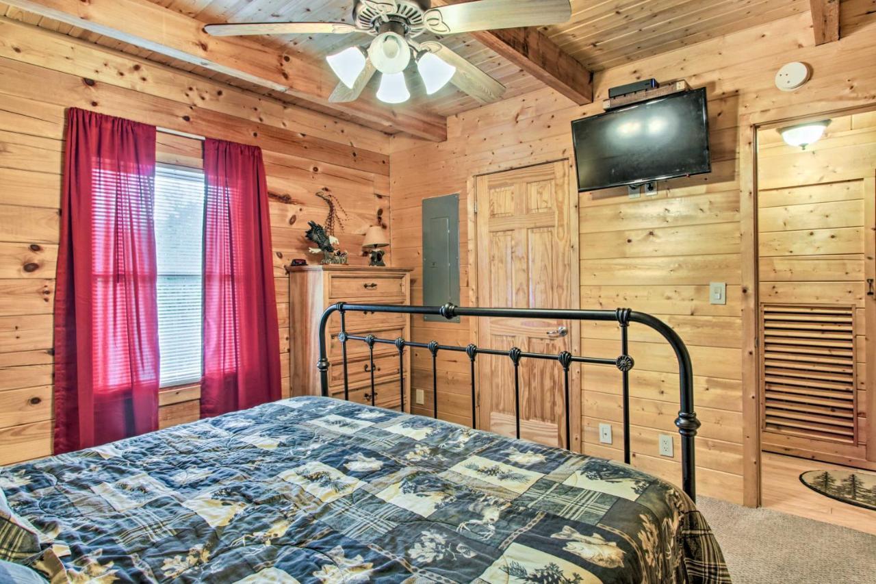 Cabin With Hot Tub And Deck About 12 Mi To Pigeon Forge! 세비어빌 외부 사진